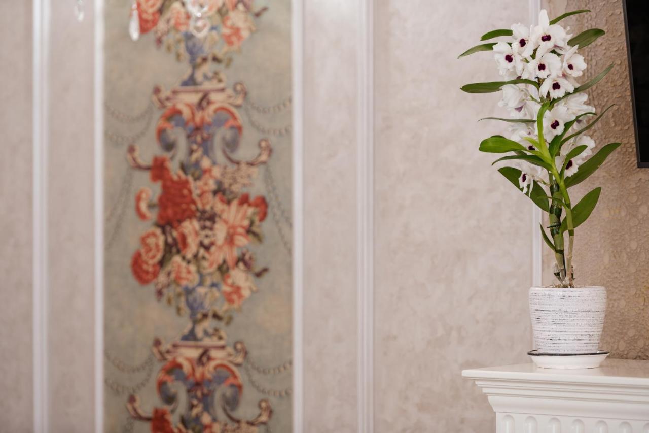 Vip Apartment On Duhnovicha Street .Free Parking. Úzhgorod Exterior foto